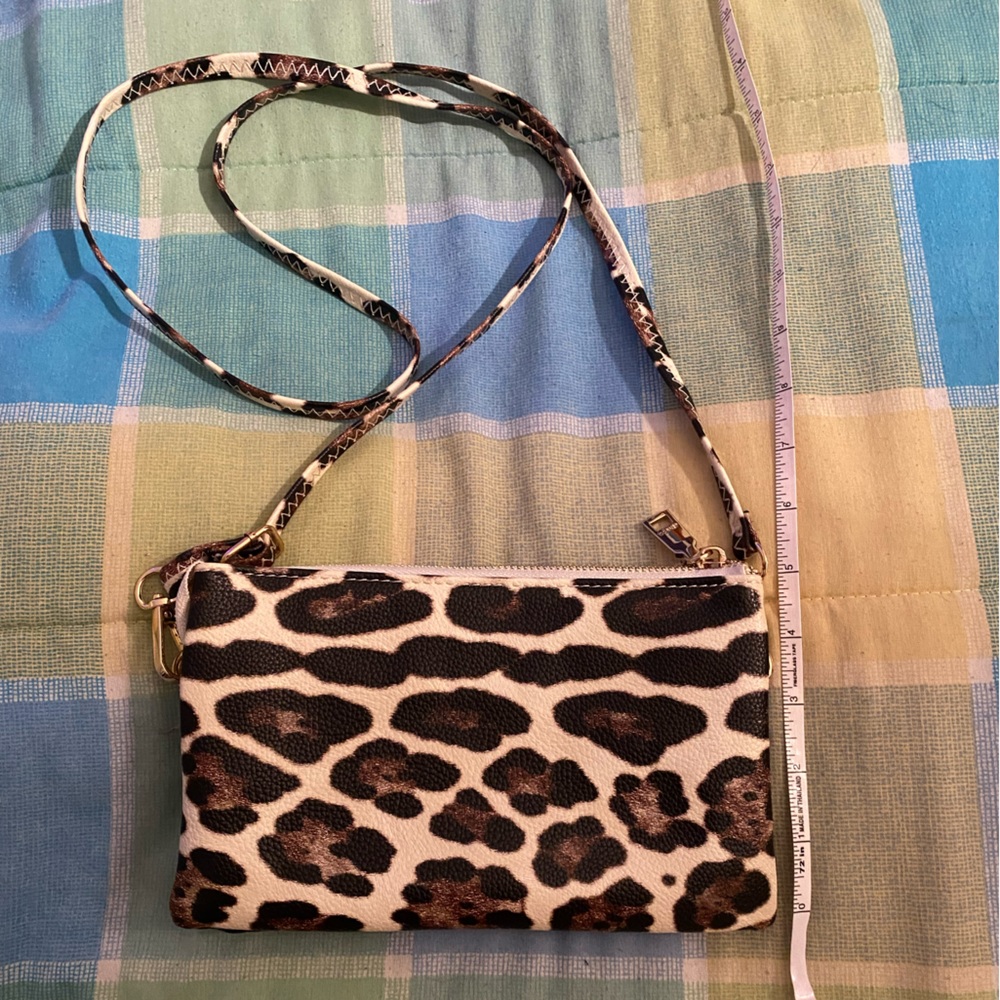 Jen & Co. Animal Print Crossbody/Wristlet